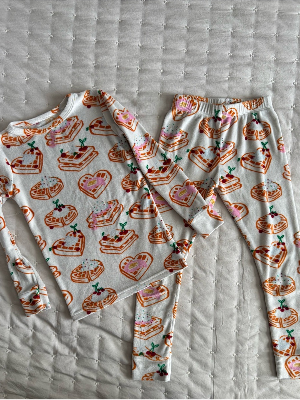 Cat & Jack 2 Piece Fleece Pajama Set Size 5T Waffle Breakfast Print